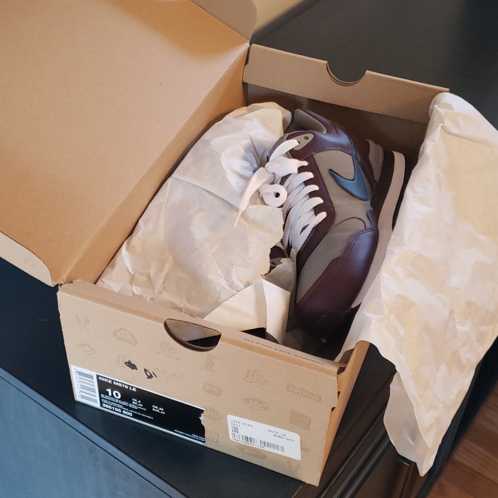 Nike MS78 LE Sneakers Size 10 (Burgundy)